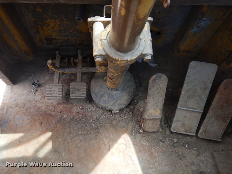 image for item GA9038 1975 Caterpillar 627B  conventional scraper