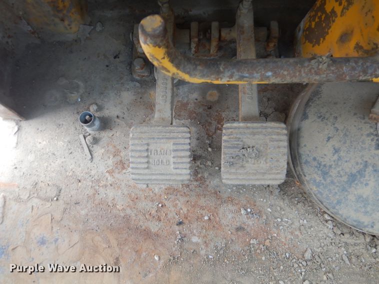 image for item GA9038 1975 Caterpillar 627B  conventional scraper