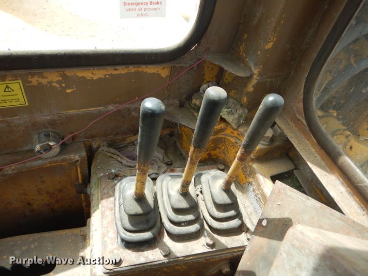 image for item GA9038 1975 Caterpillar 627B  conventional scraper