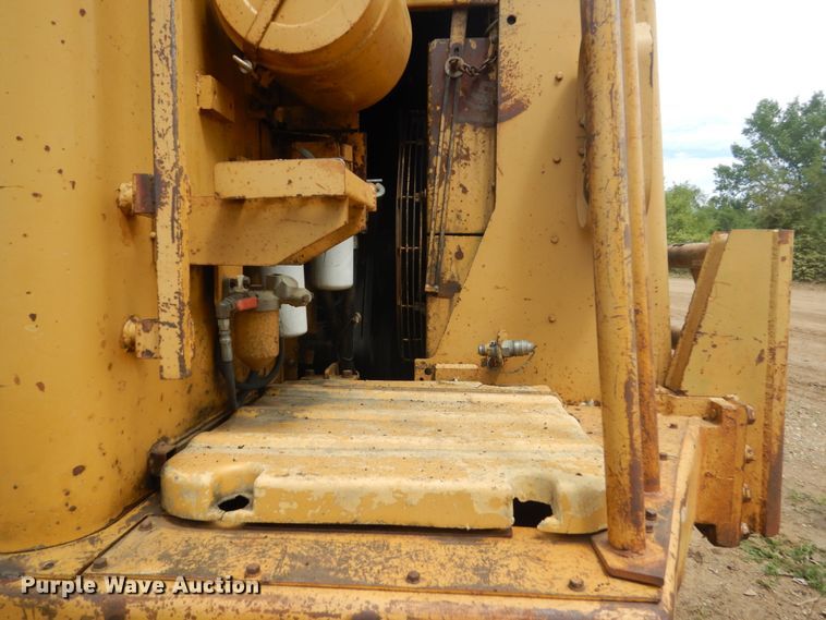 image for item GA9038 1975 Caterpillar 627B  conventional scraper