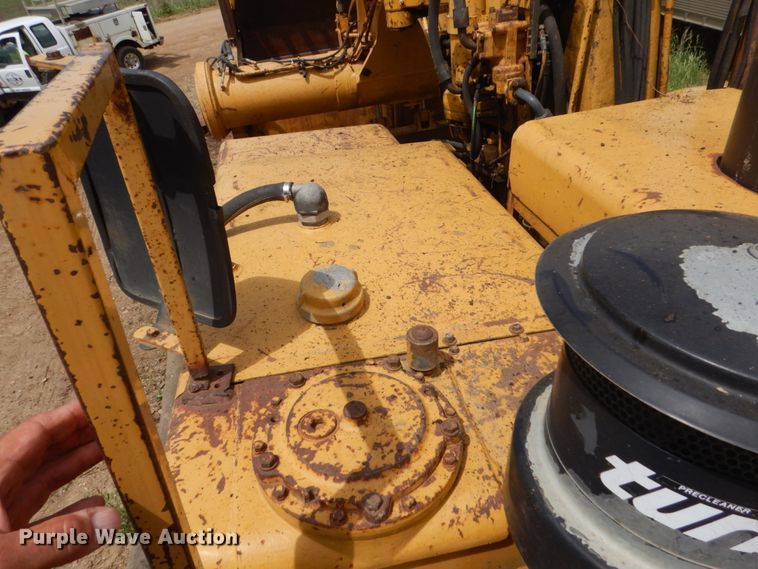 image for item GA9038 1975 Caterpillar 627B  conventional scraper