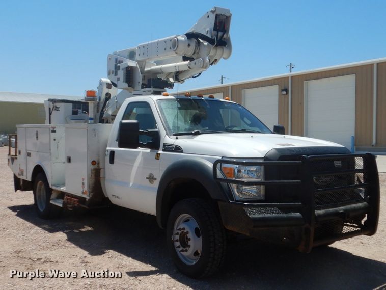 image for item GA9040 2011 Ford F550 Super Duty  bucket truck