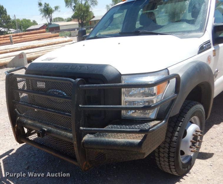 image for item GA9040 2011 Ford F550 Super Duty  bucket truck