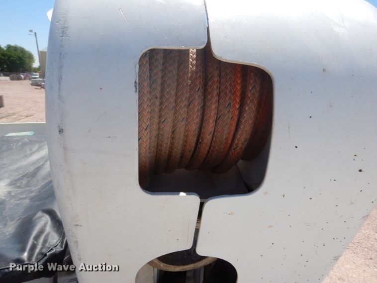 image for item GA9040 2011 Ford F550 Super Duty  bucket truck