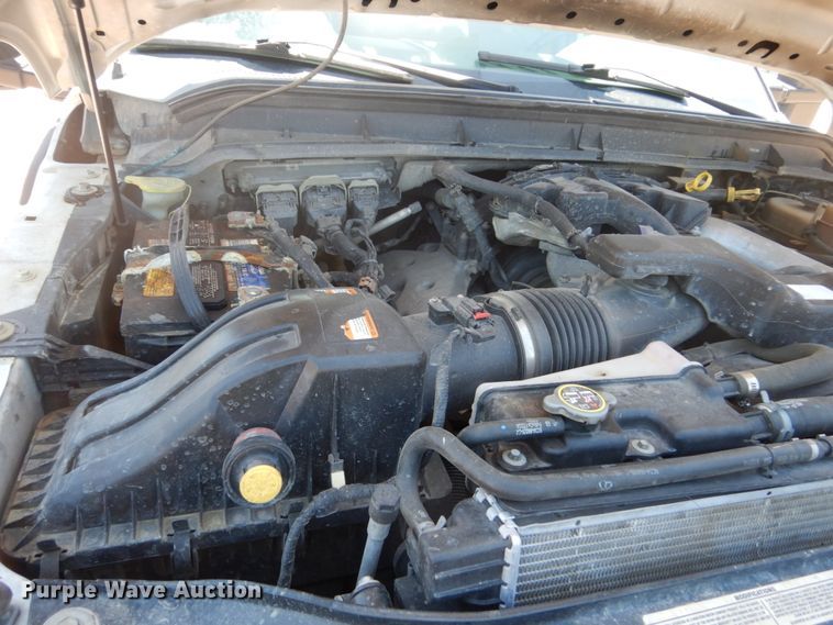 image for item GA9040 2011 Ford F550 Super Duty  bucket truck