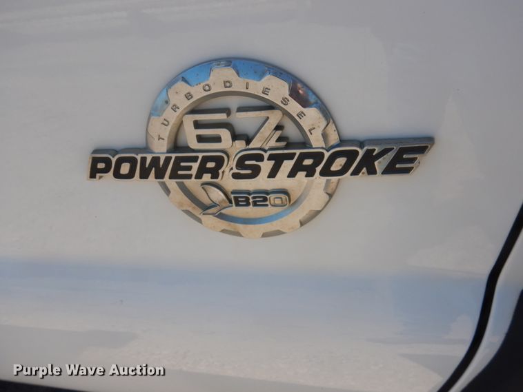 image for item GA9040 2011 Ford F550 Super Duty  bucket truck