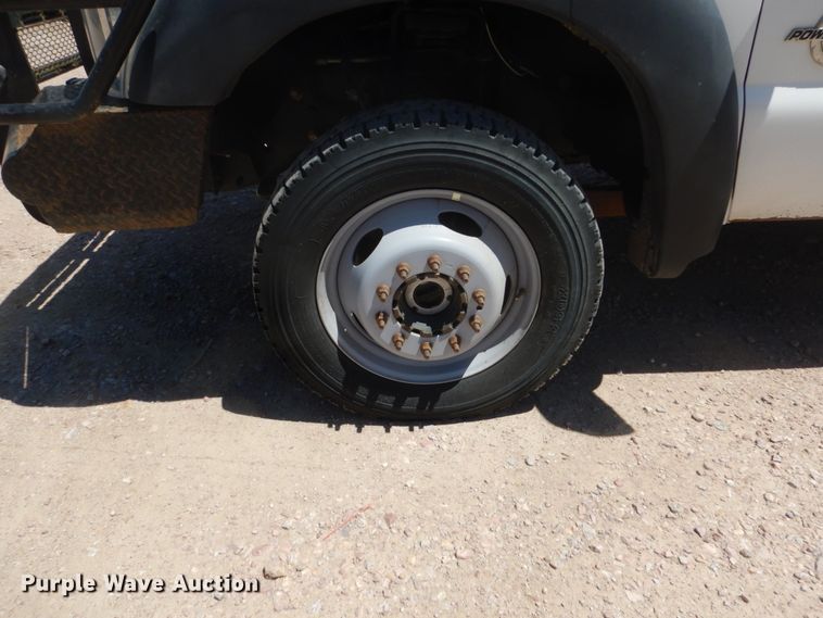 image for item GA9040 2011 Ford F550 Super Duty  bucket truck