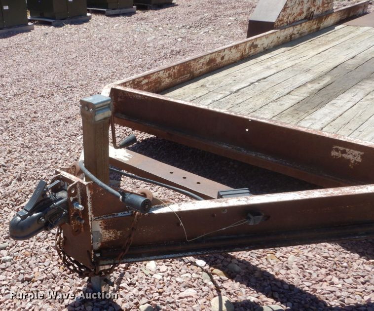 image for item GA9041 1996 utility trailer