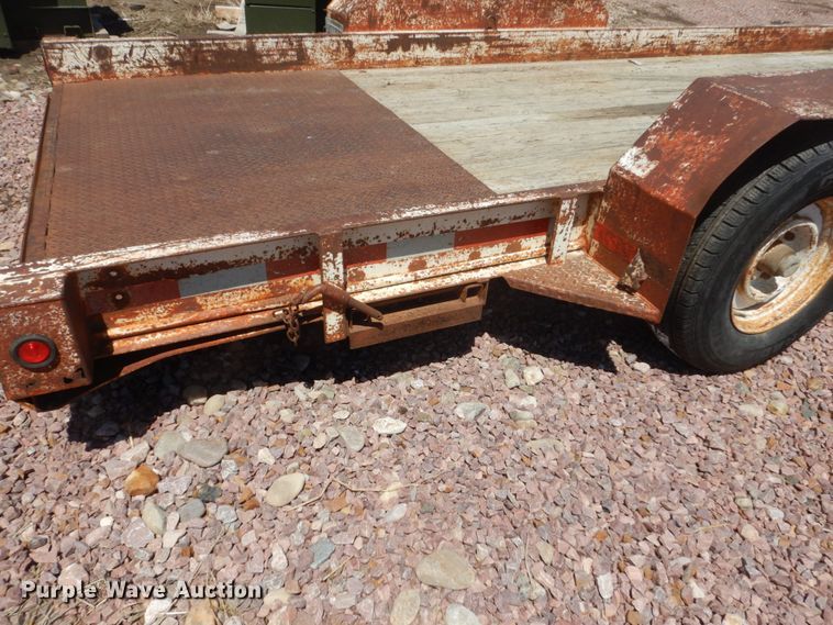 image for item GA9041 1996 utility trailer