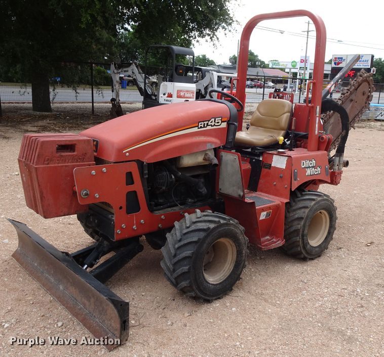 image for item GC9188 2014 Ditch Witch RT45  trencher