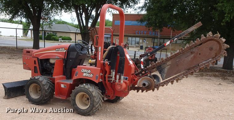 image for item GC9188 2014 Ditch Witch RT45  trencher