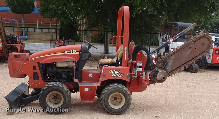 image for item GC9188 2014 Ditch Witch RT45  trencher