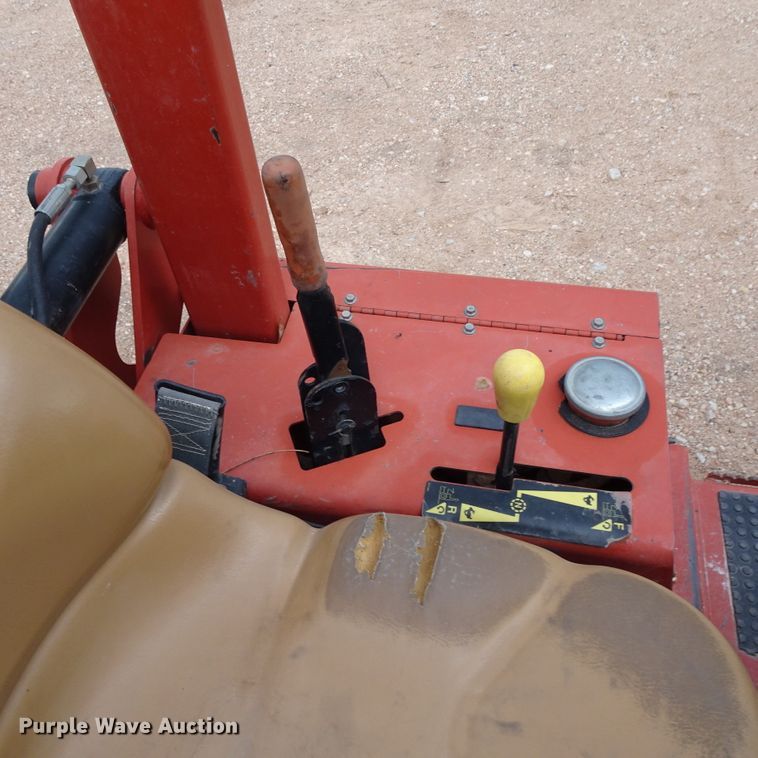 image for item GC9188 2014 Ditch Witch RT45  trencher