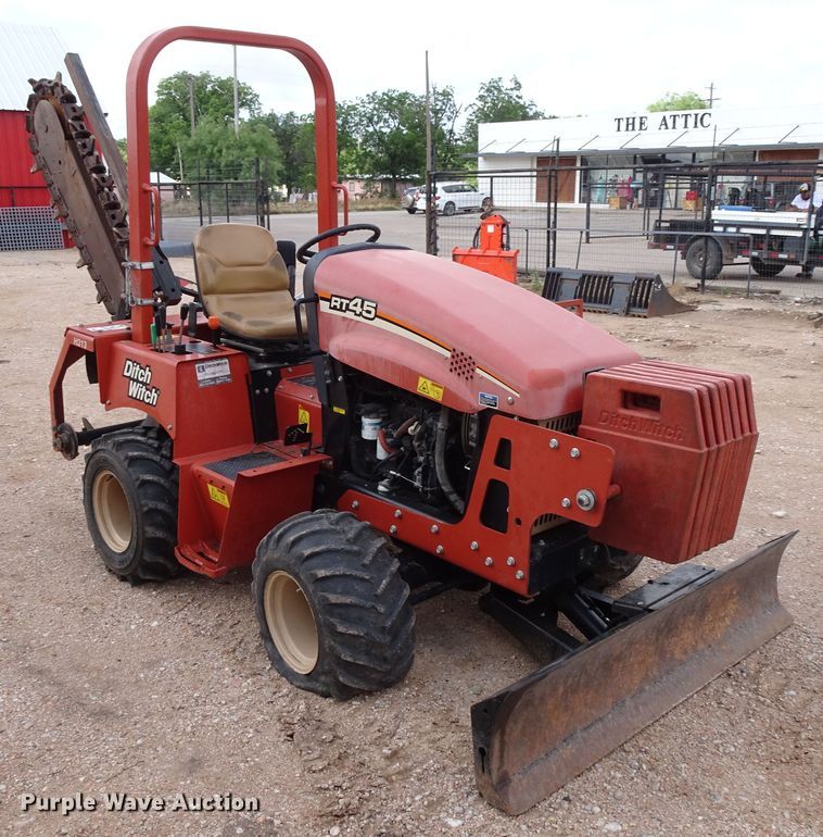 image for item GC9189 2013 Ditch Witch RT45  trencher