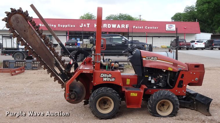 image for item GC9189 2013 Ditch Witch RT45  trencher