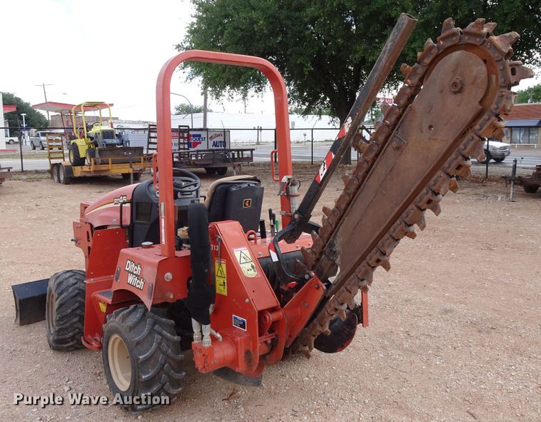 image for item GC9189 2013 Ditch Witch RT45  trencher