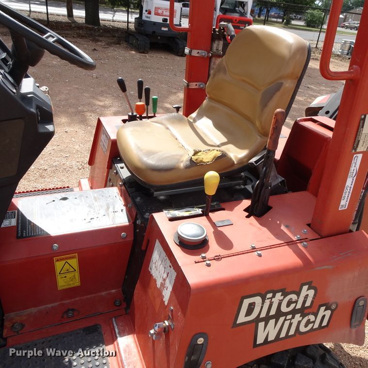 image for item GC9189 2013 Ditch Witch RT45  trencher