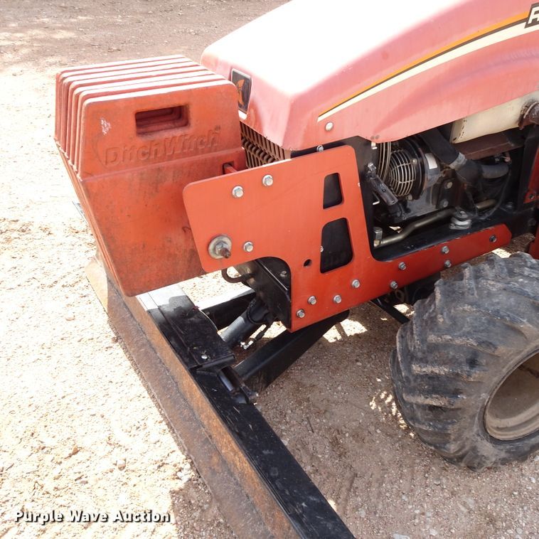 image for item GC9189 2013 Ditch Witch RT45  trencher