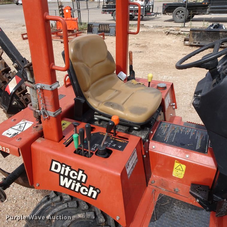 image for item GC9189 2013 Ditch Witch RT45  trencher