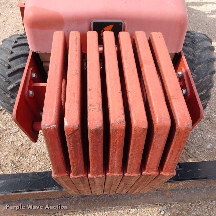 image for item GC9189 2013 Ditch Witch RT45  trencher