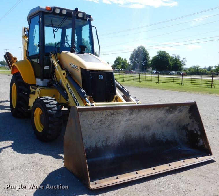 image for item GF9237 New Holland B95B  backhoe