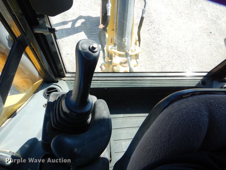 image for item GF9237 New Holland B95B  backhoe