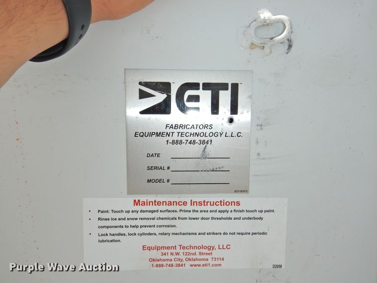 image for item GN9909 2016 Ford F550 Super Duty  bucket truck