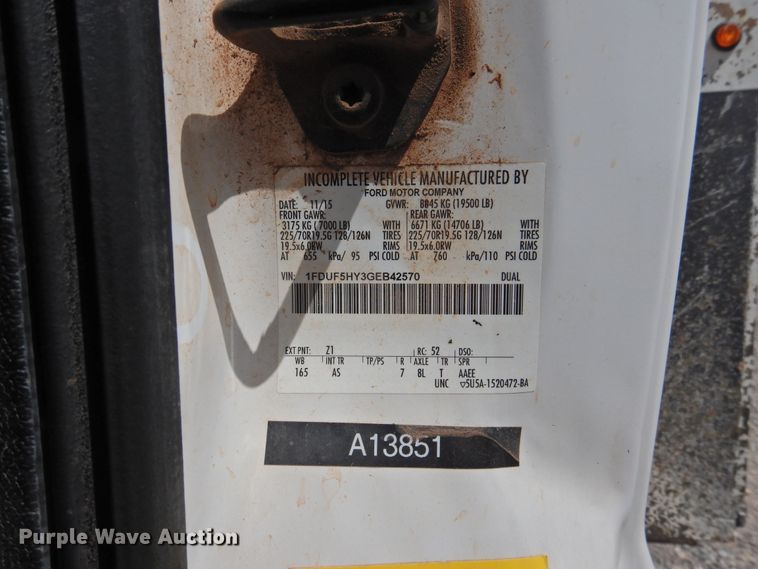 image for item GN9909 2016 Ford F550 Super Duty  bucket truck