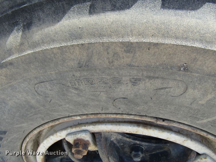 image for item GQ9021 1991 International 4900   dump truck