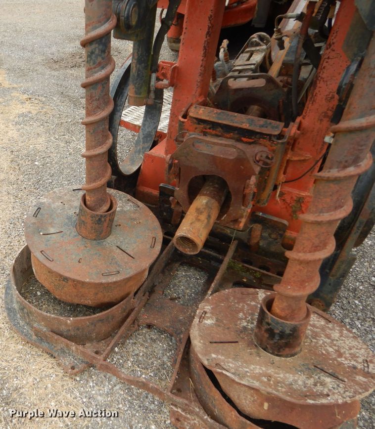 image for item GV9056 2000 Ditch Witch JT4020 Mach 1  directional boring unit