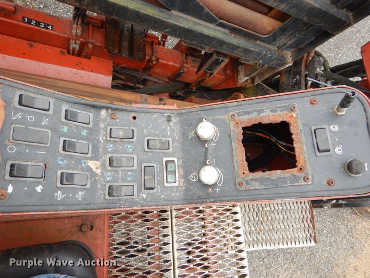 image for item GV9056 2000 Ditch Witch JT4020 Mach 1  directional boring unit