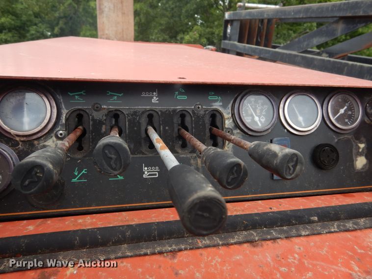 image for item GV9056 2000 Ditch Witch JT4020 Mach 1  directional boring unit