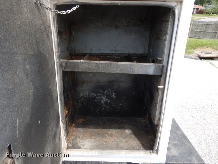 image for item GV9061 2011 Ford F550 Super Duty XL  bucket truck