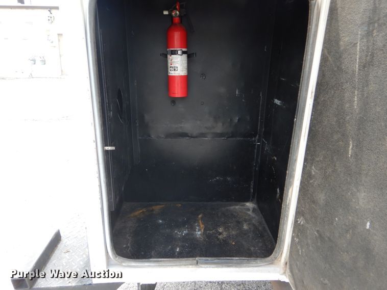 image for item GV9061 2011 Ford F550 Super Duty XL  bucket truck