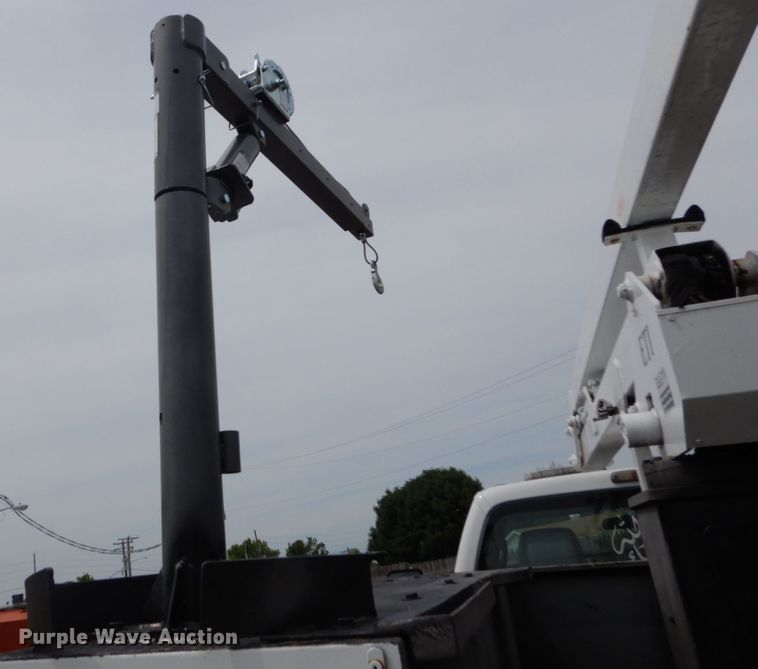 image for item GV9061 2011 Ford F550 Super Duty XL  bucket truck