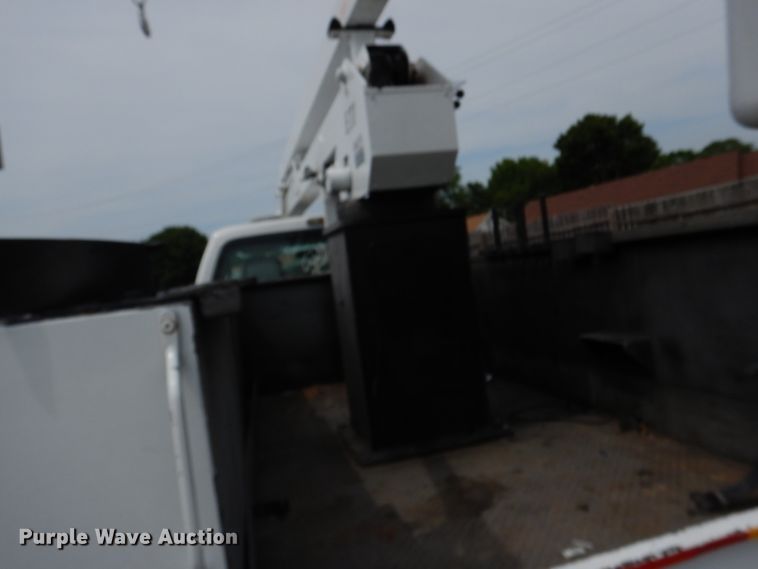 image for item GV9061 2011 Ford F550 Super Duty XL  bucket truck