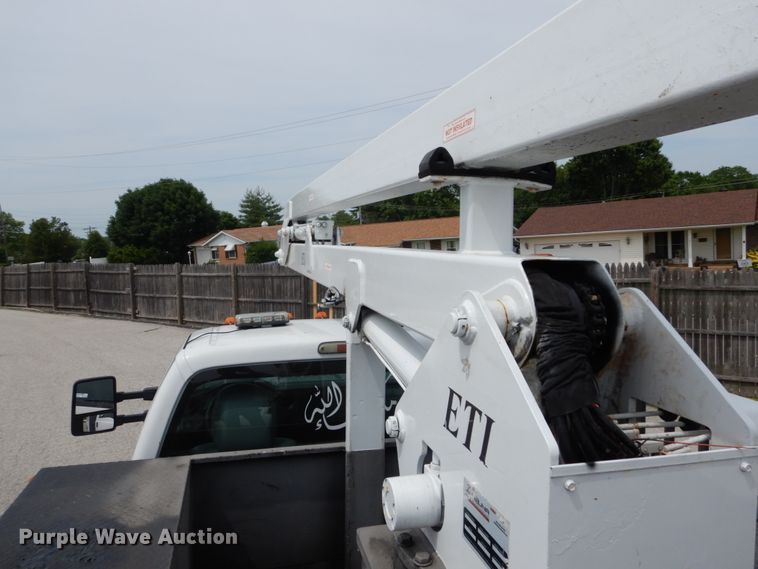 image for item GV9061 2011 Ford F550 Super Duty XL  bucket truck