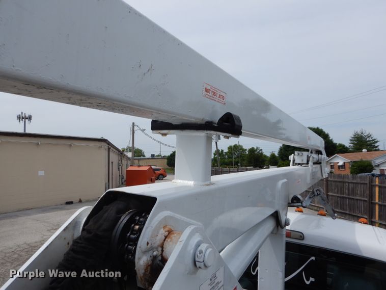 image for item GV9061 2011 Ford F550 Super Duty XL  bucket truck