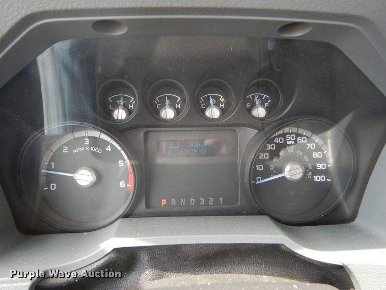 image for item GV9061 2011 Ford F550 Super Duty XL  bucket truck