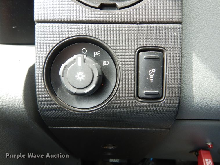 image for item GV9061 2011 Ford F550 Super Duty XL  bucket truck