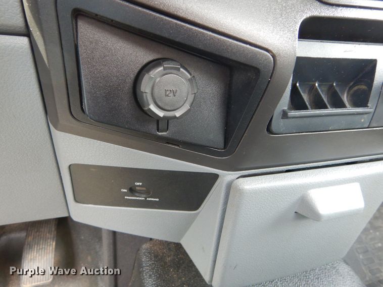 image for item GV9061 2011 Ford F550 Super Duty XL  bucket truck