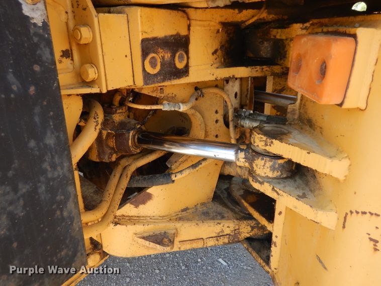 image for item GW9169 1980 Caterpillar 815  soil compactor