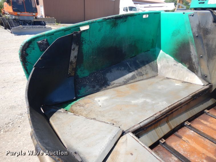 image for item GW9170 2011 Vogele Vision 5200-2  paver