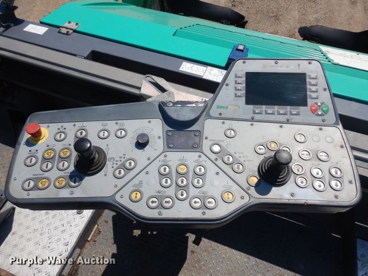 image for item GW9170 2011 Vogele Vision 5200-2  paver