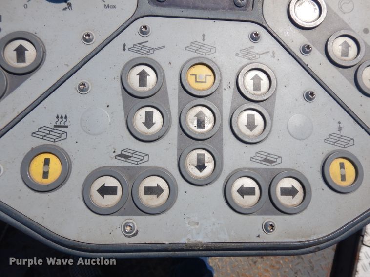 image for item GW9170 2011 Vogele Vision 5200-2  paver