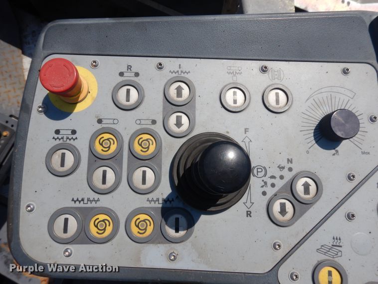 image for item GW9170 2011 Vogele Vision 5200-2  paver