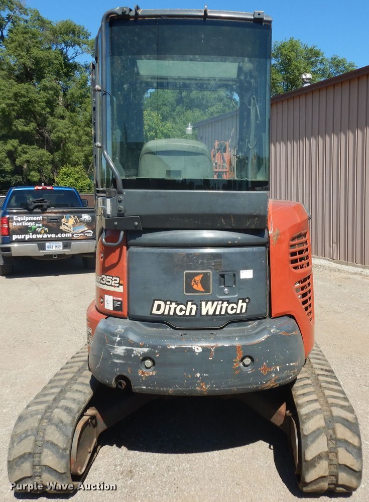 image for item GW9177 Ditch Witch MX352  mini excavator