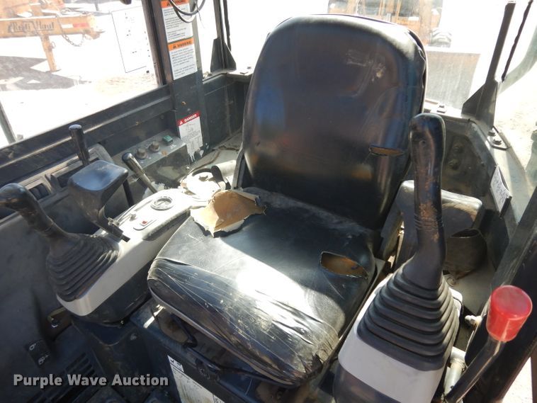 image for item GW9177 Ditch Witch MX352  mini excavator