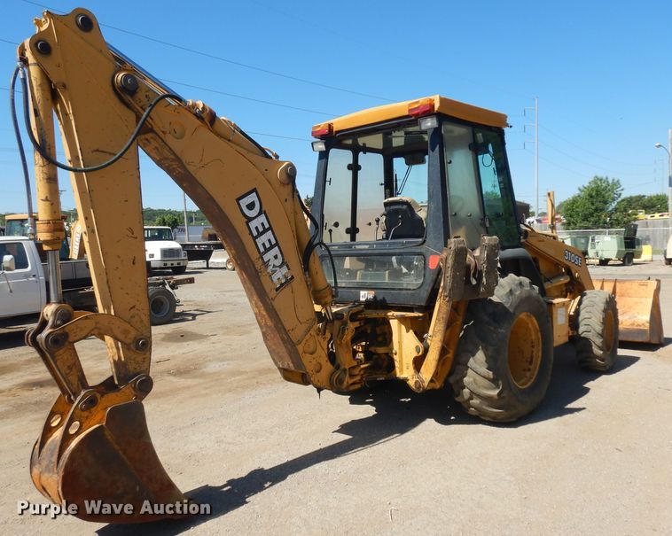 image for item GW9178 1997 John Deere 310SE  backhoe