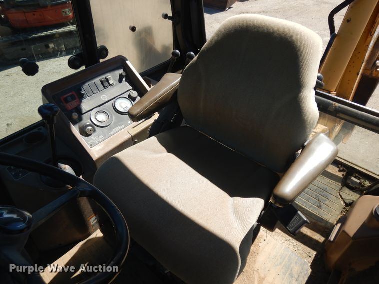 image for item GW9178 1997 John Deere 310SE  backhoe